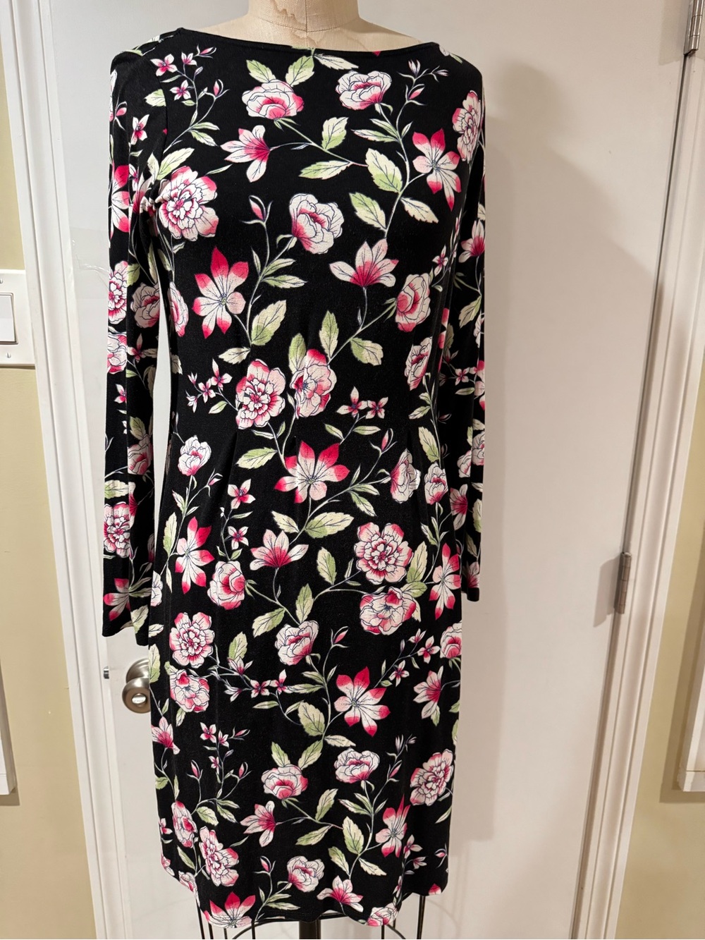 J.Jill Black Floral Dress size small Petite